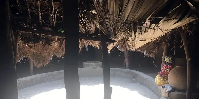 Énampor, Diola architecture — Casamance excursion from Cap Skirring