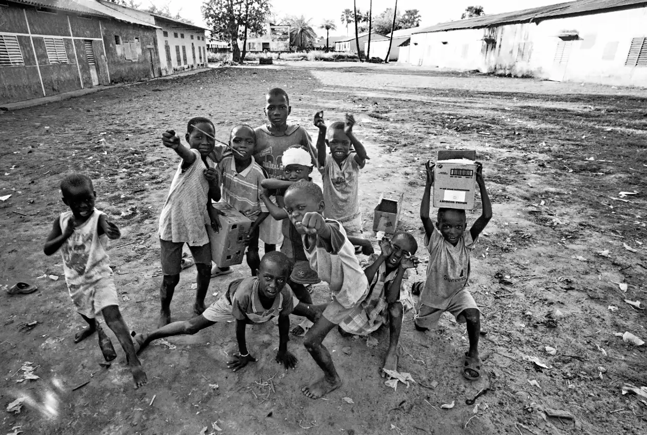 Jeunesse de Ziguinchor, capitale de la Casamance, débordante d'énergie