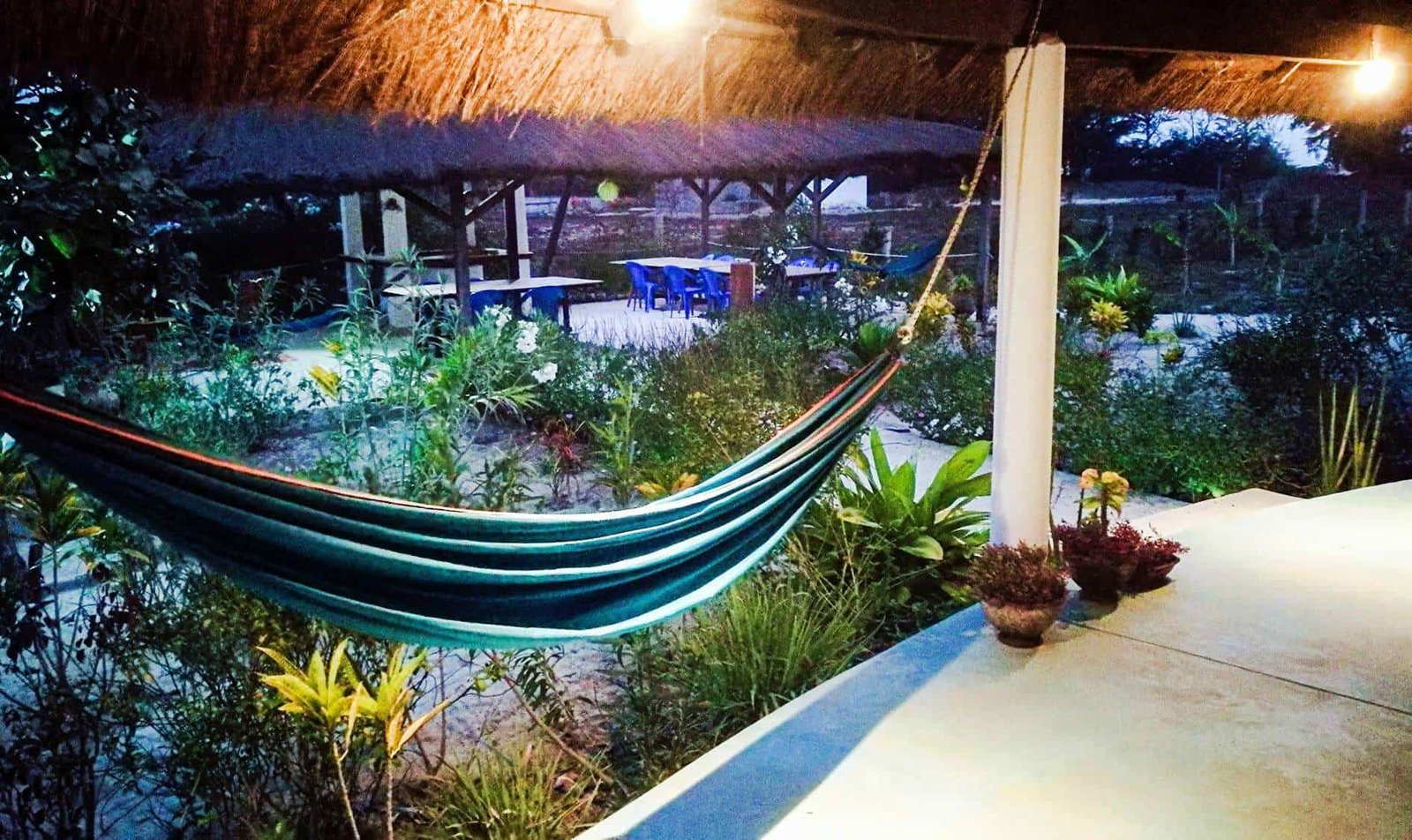 Hotel Cap Skirring Het Papayer Ecolodge terras en tuin aan zee hotel Casamance Senegal